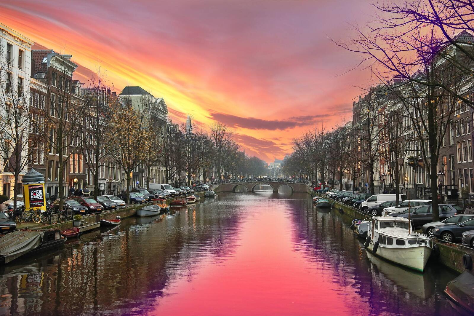 Обои Голландия панорама столица и крупнейший город Нидерландов на рабочий стол