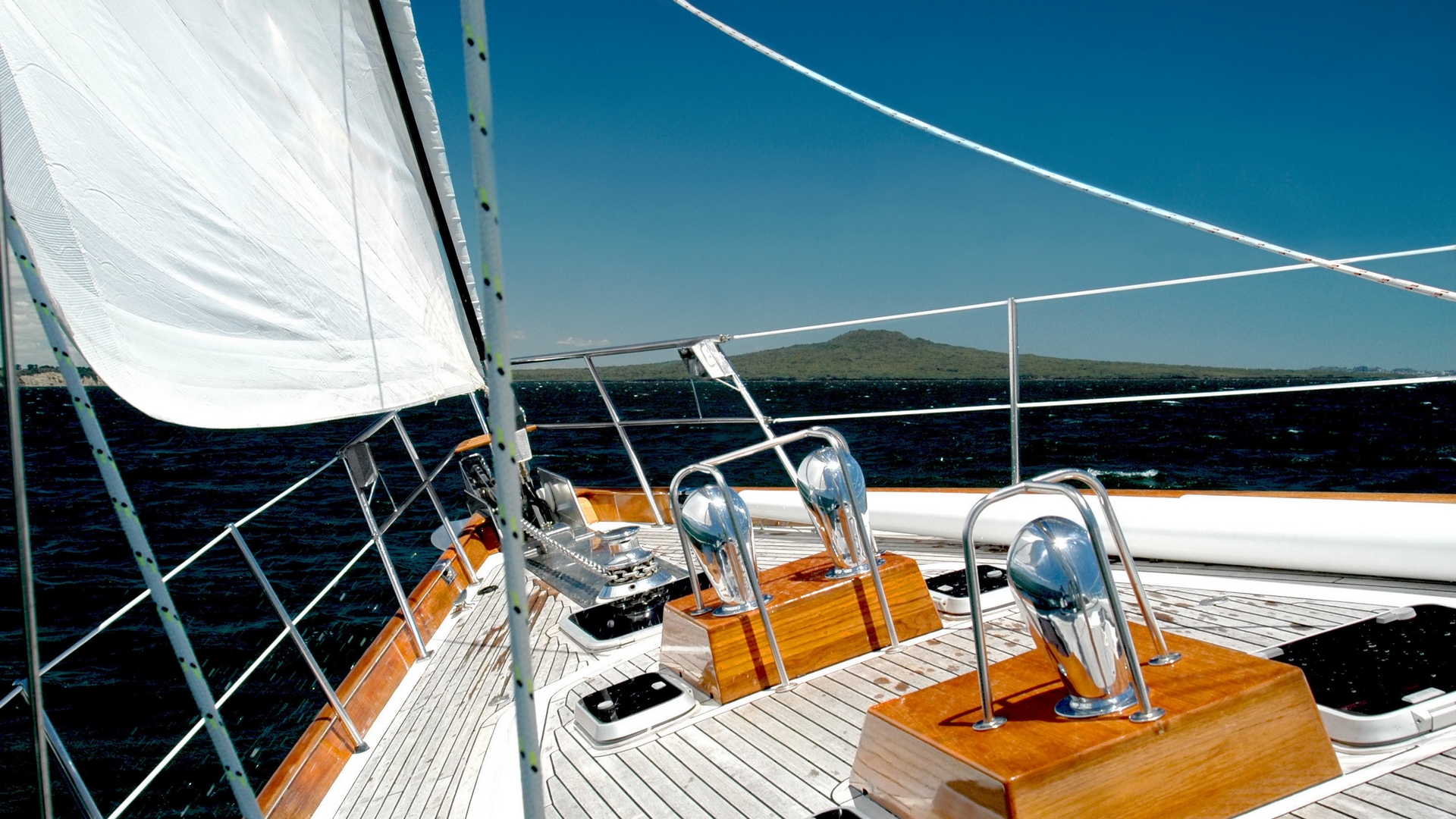 Wallpapers yacht deck sail on the desktop