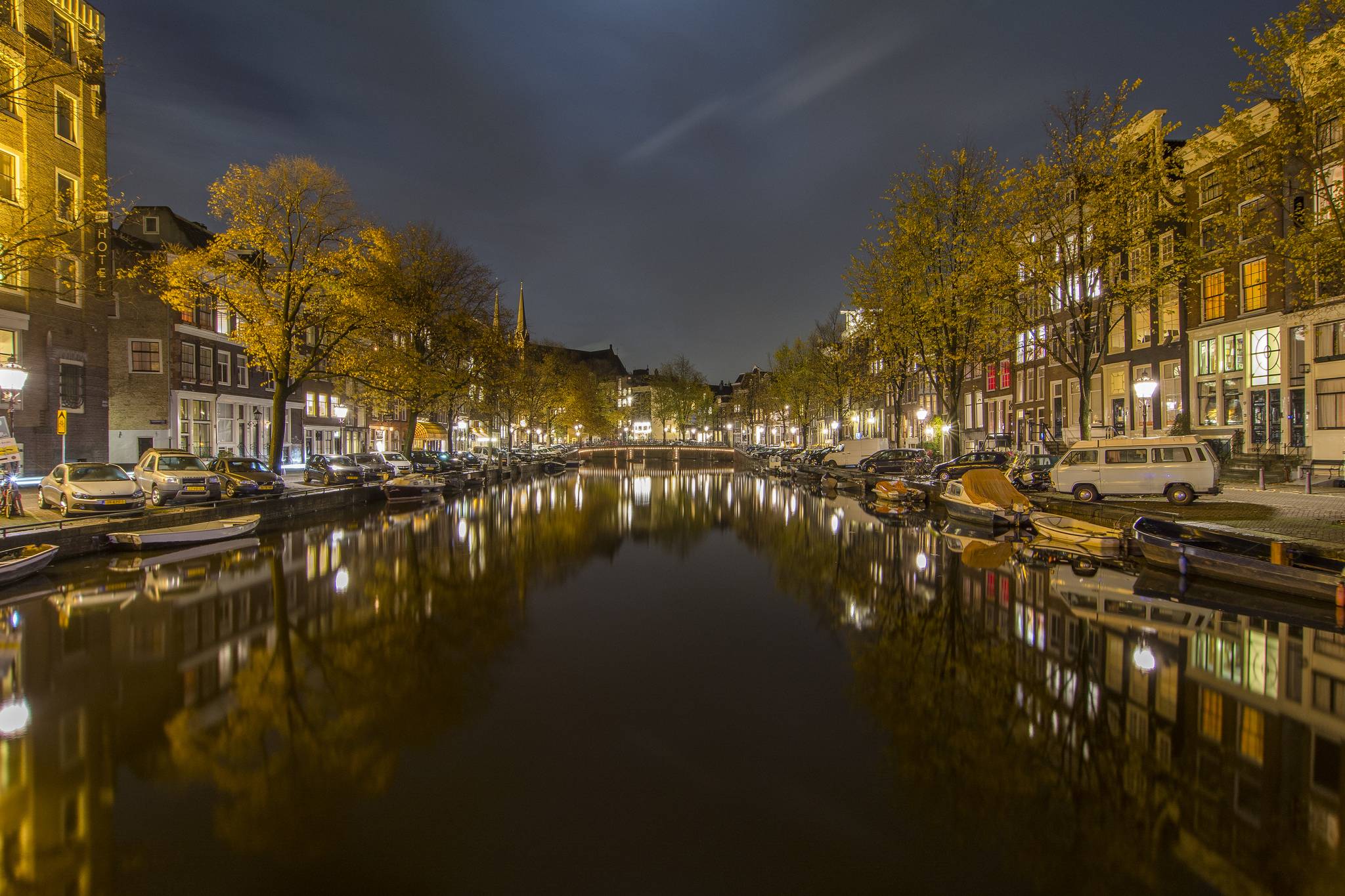 Обои столица и крупнейший город нидерландов ночь Амстердам на рабочий стол