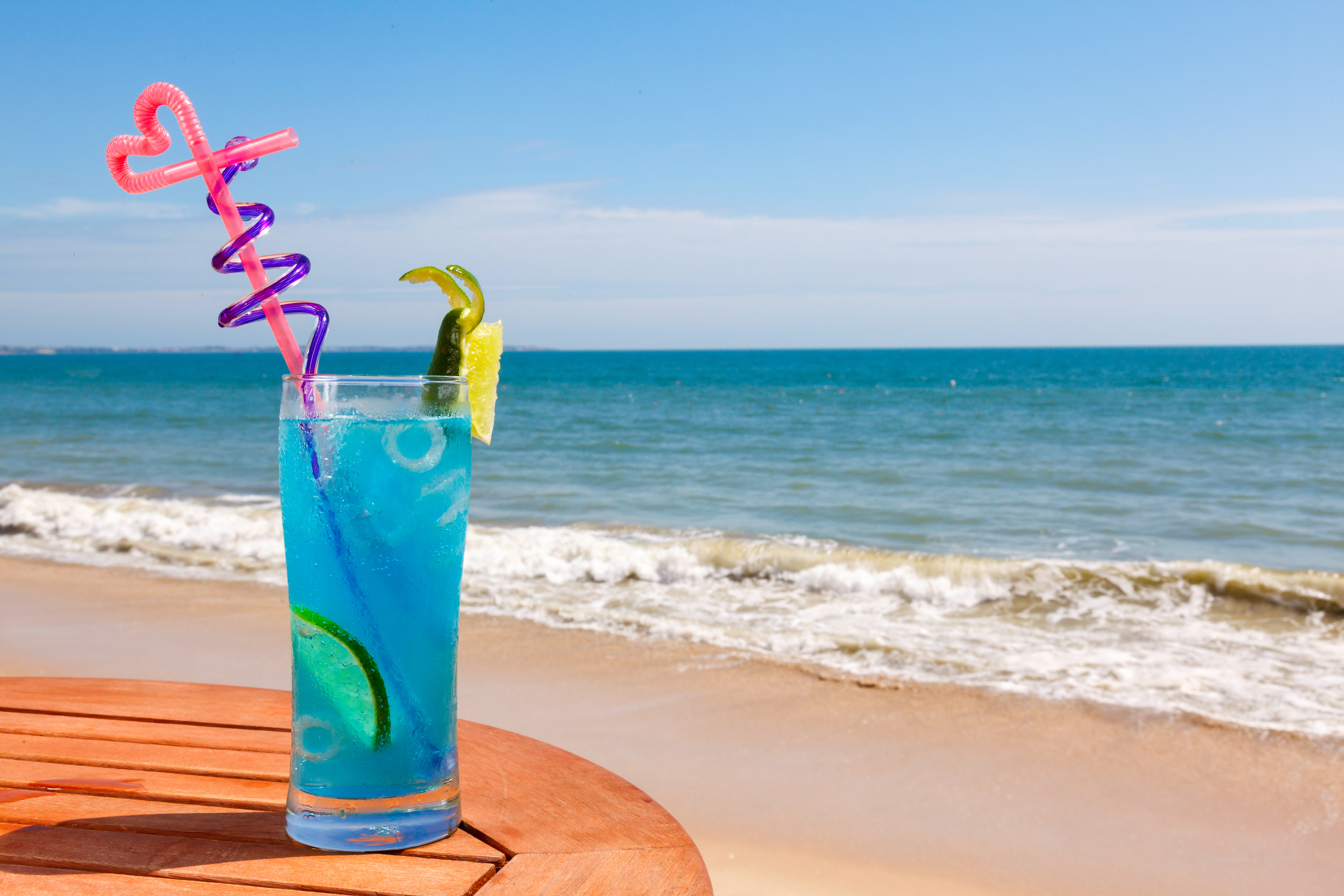 Wallpapers sea cocktail drink on the desktop