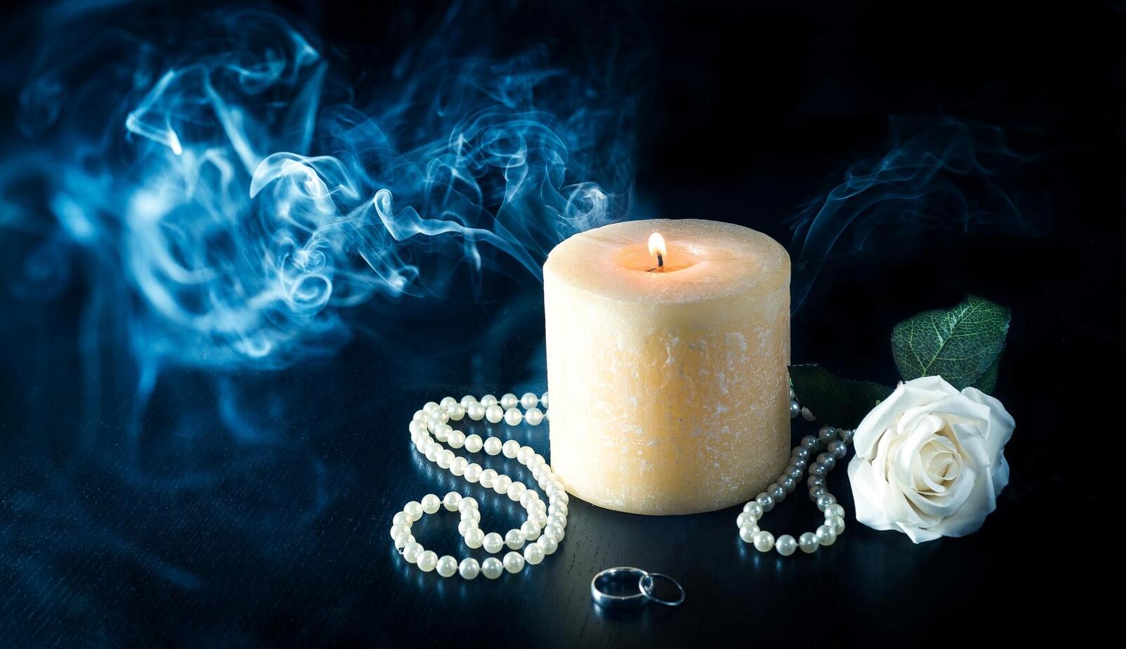 Wallpapers candle smoke beads on the desktop