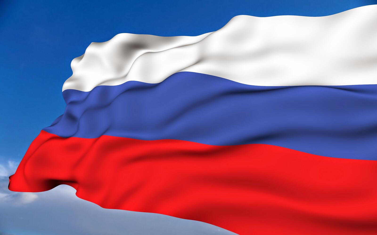Обои флаг России развивается на рабочий стол