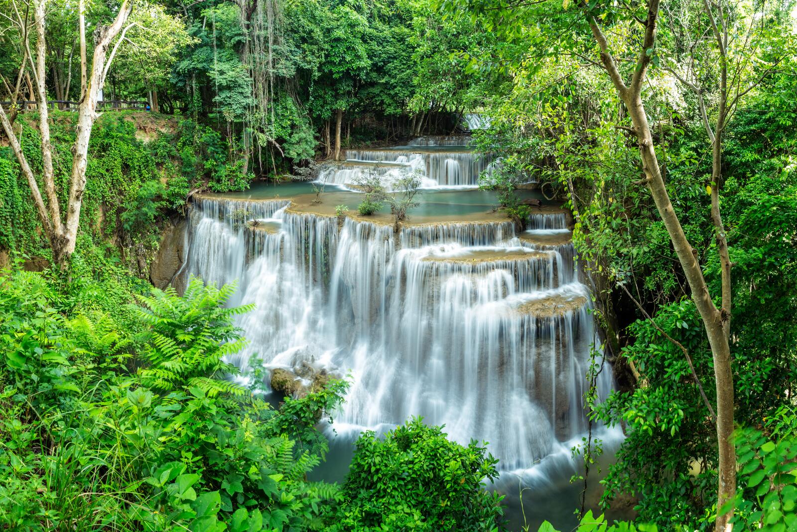 Обои Huai Mae Kamin Waterfall Водопад на рабочий стол