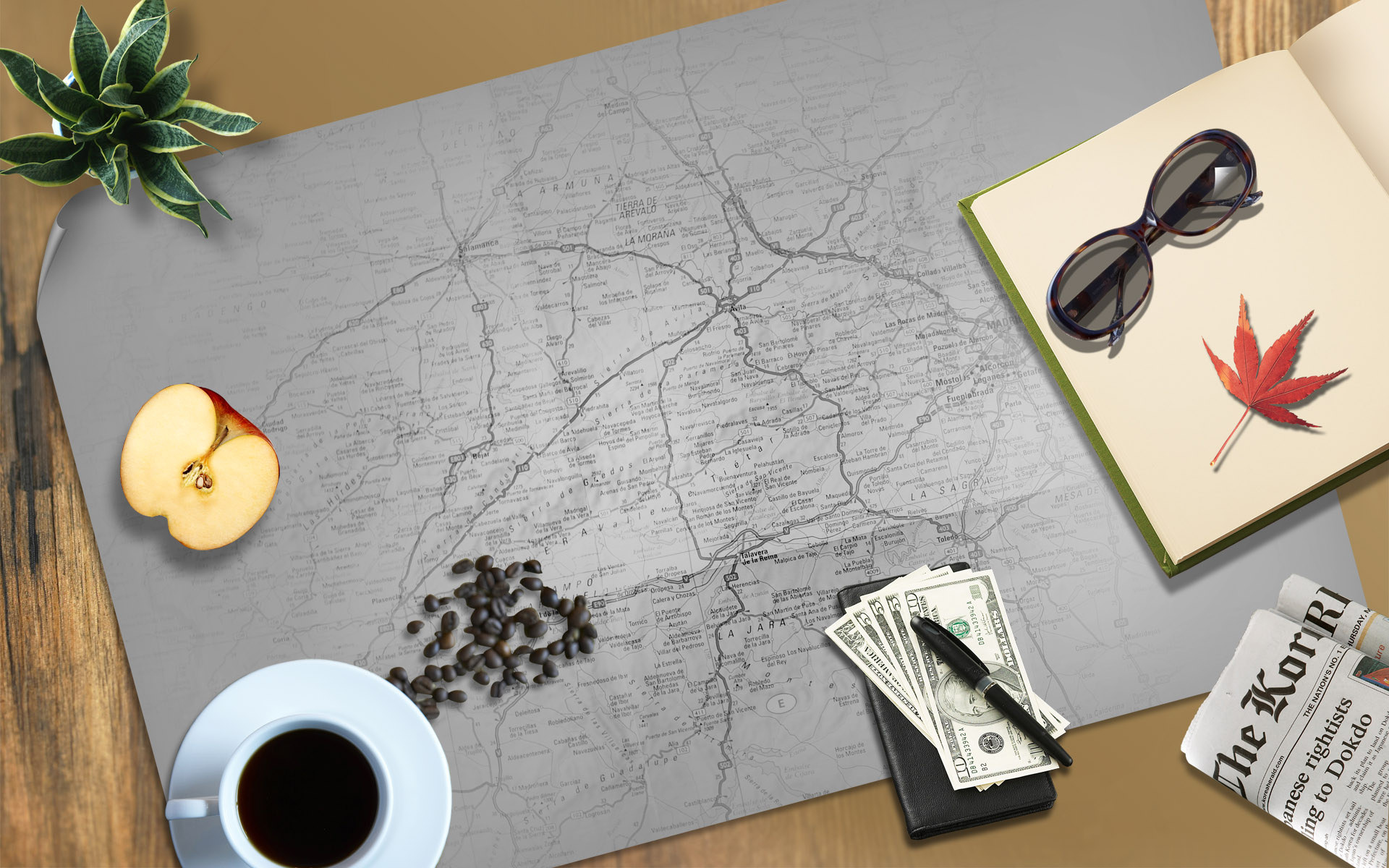 桌面上的壁纸桌 地图 咖啡杯