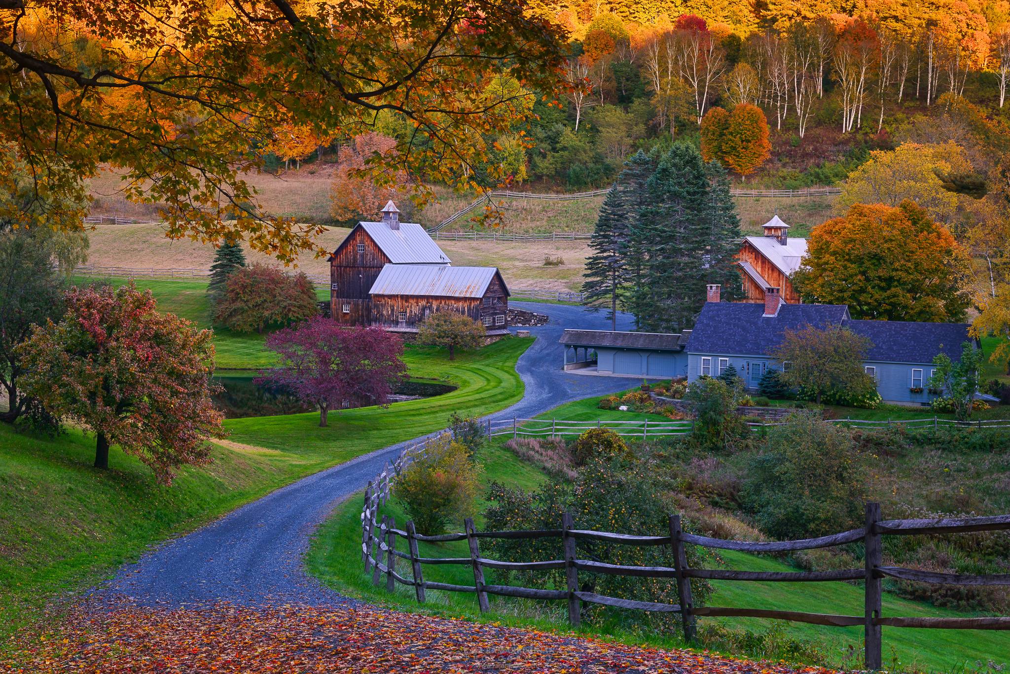 Wallpapers Vermont autumn road on the desktop