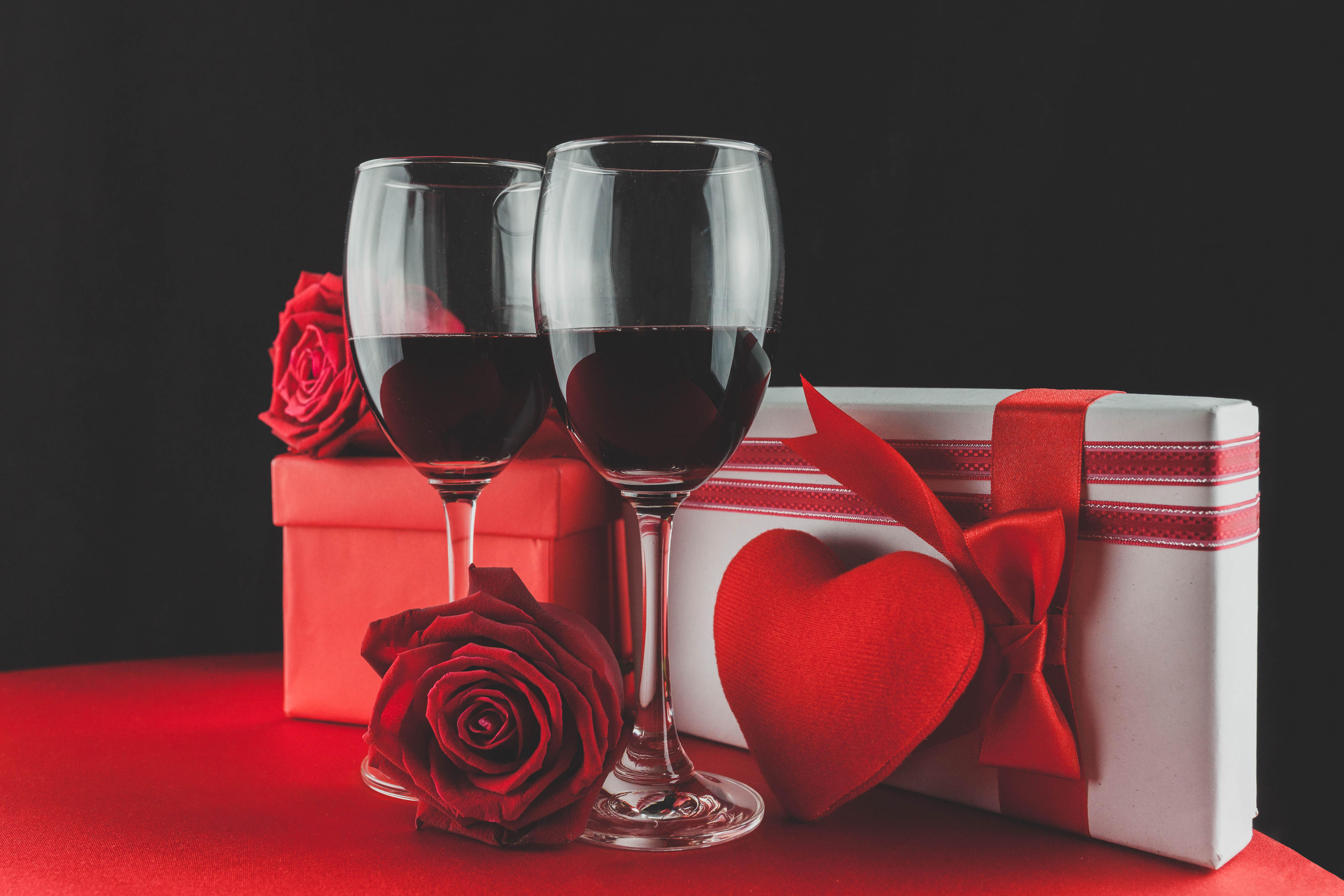 桌面上的壁纸情人节 饮品 红酒