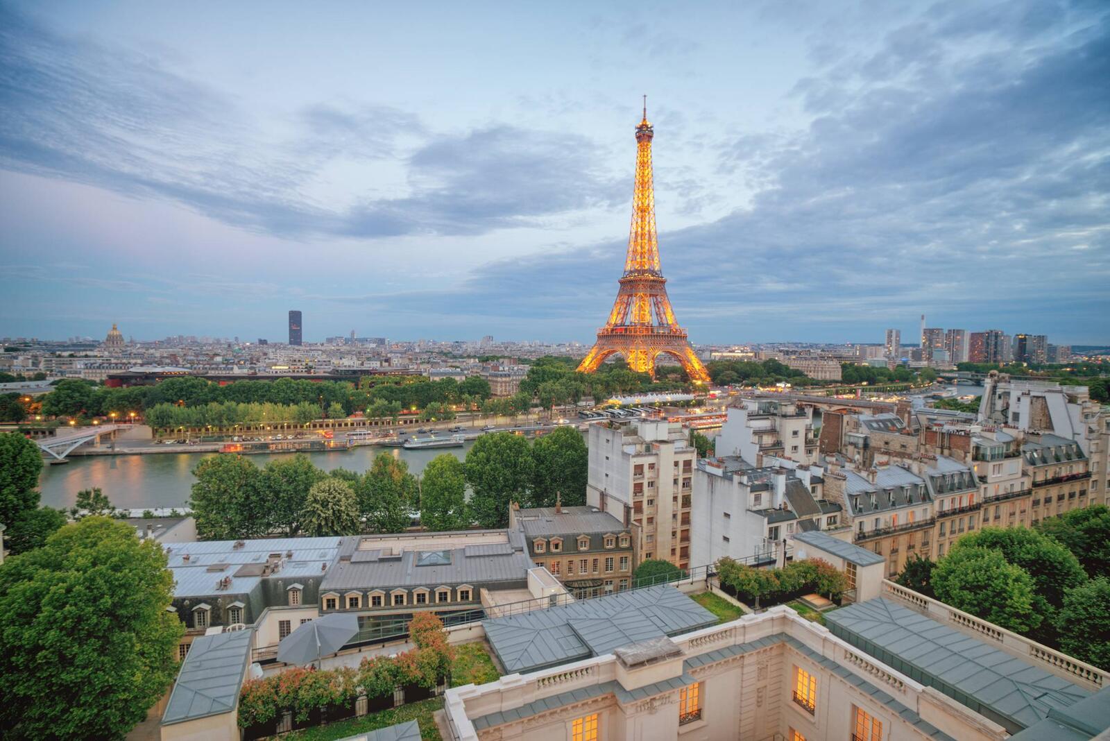 Обои Эйфелева Башня Париж вид сверху на рабочий стол