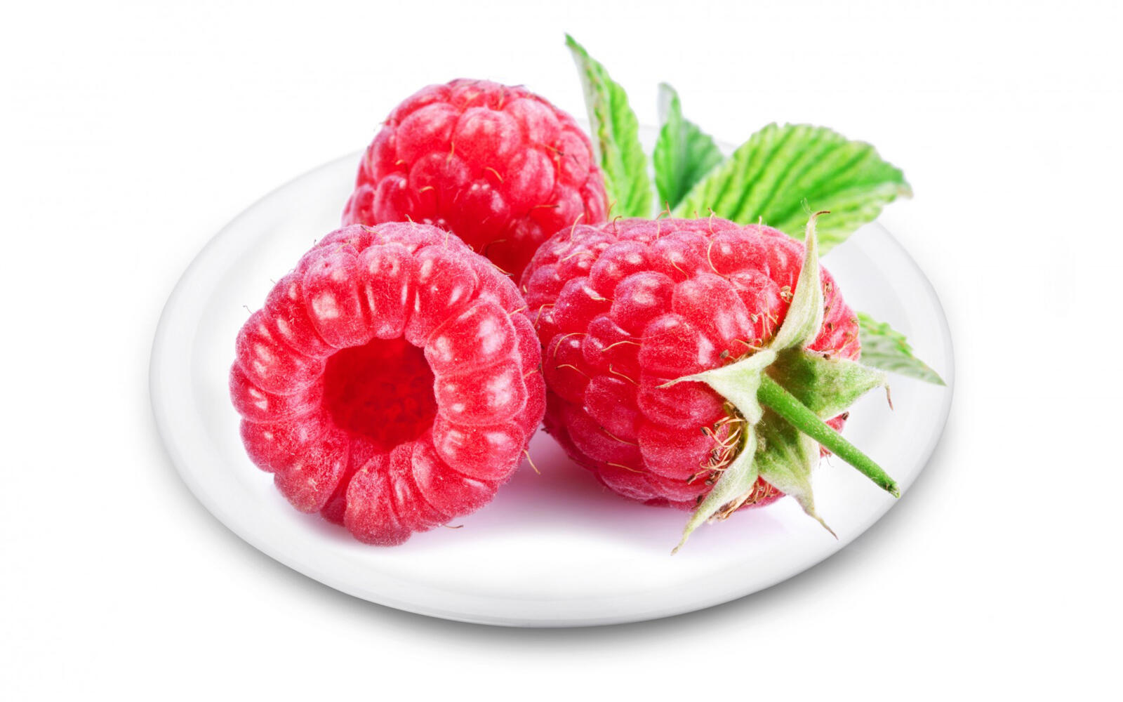 Обои блюдце ягода малина на рабочий стол
