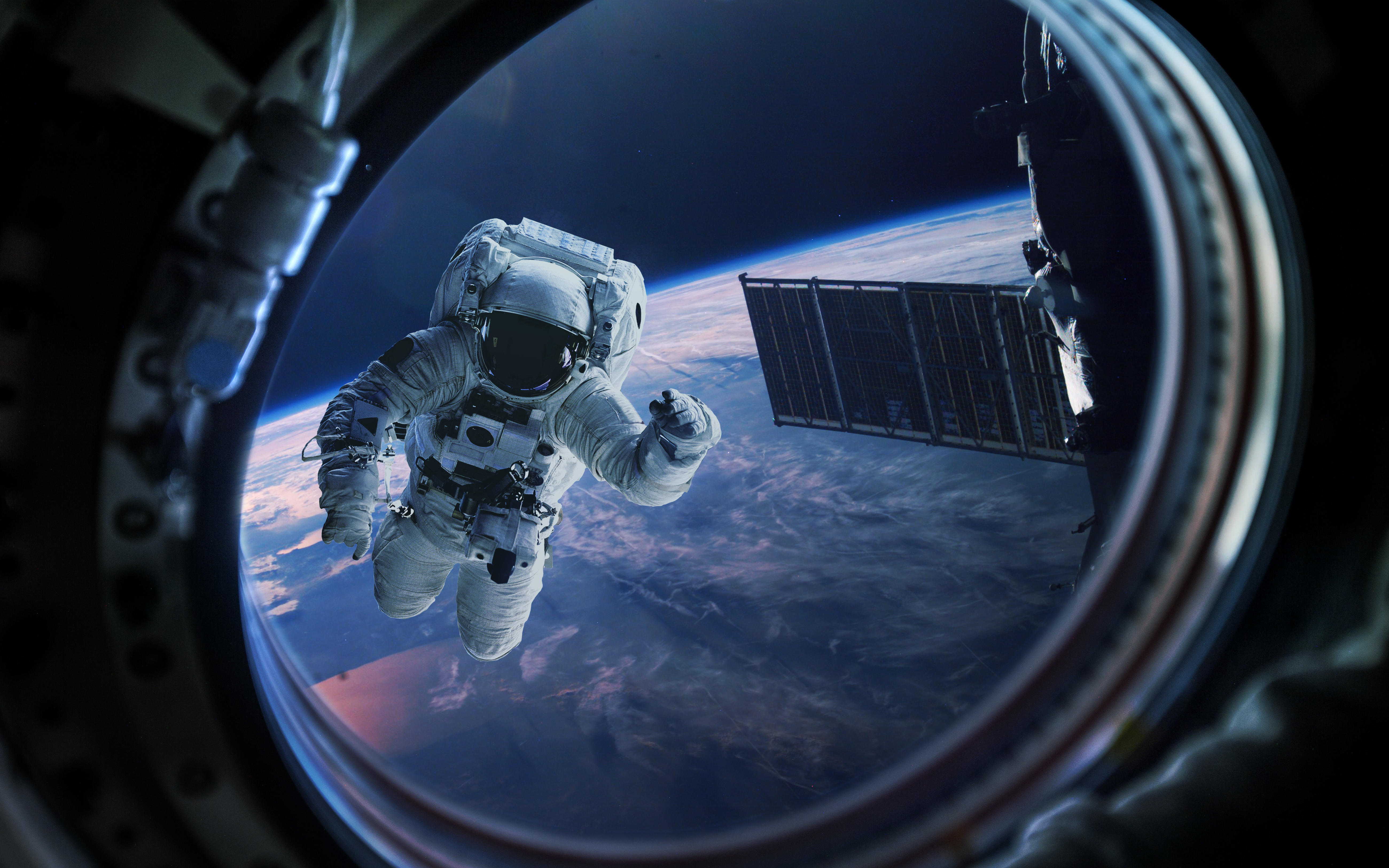 Wallpapers space planet astronaut on the desktop