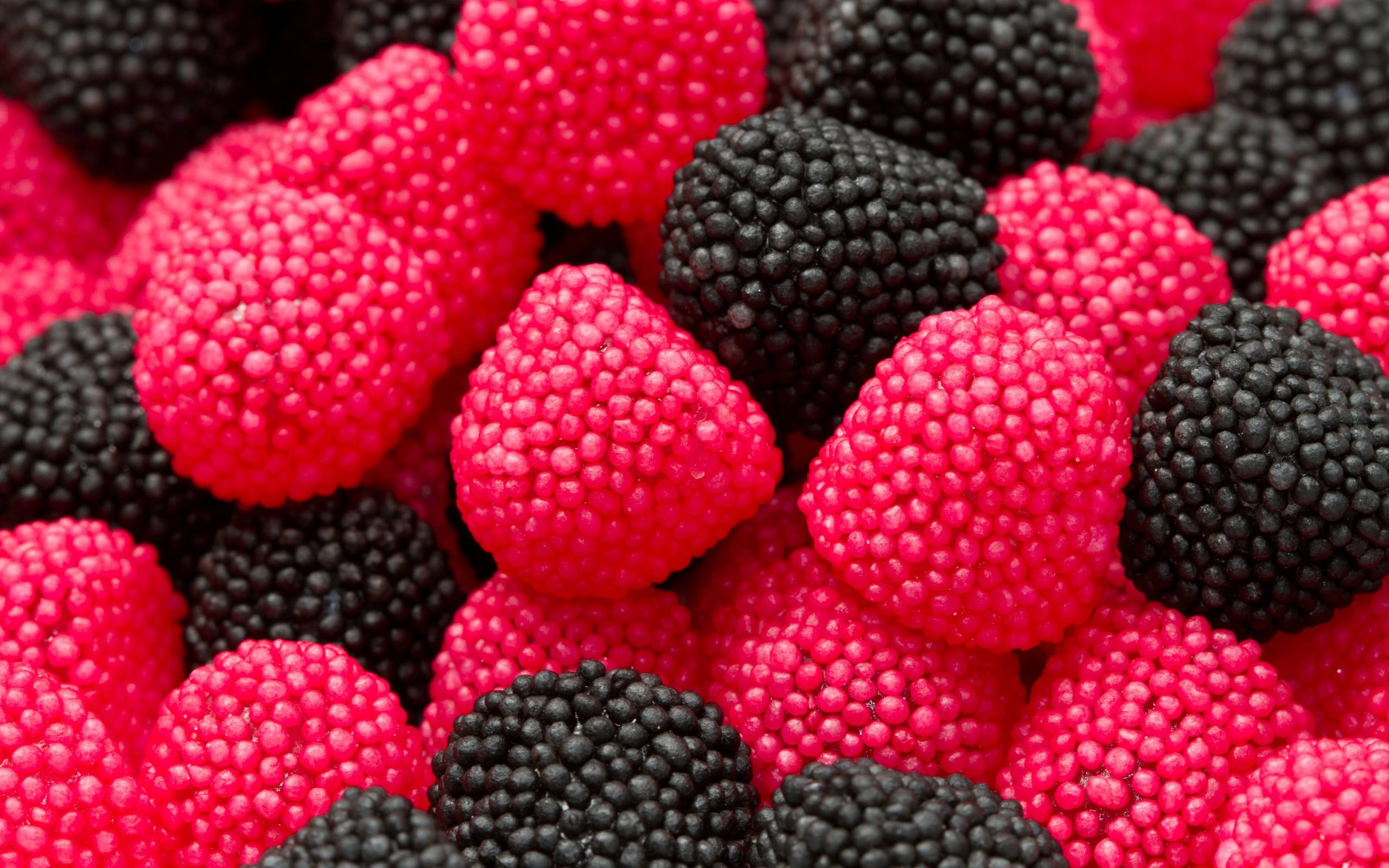 桌面上的壁纸糖果 黑莓 覆盆子