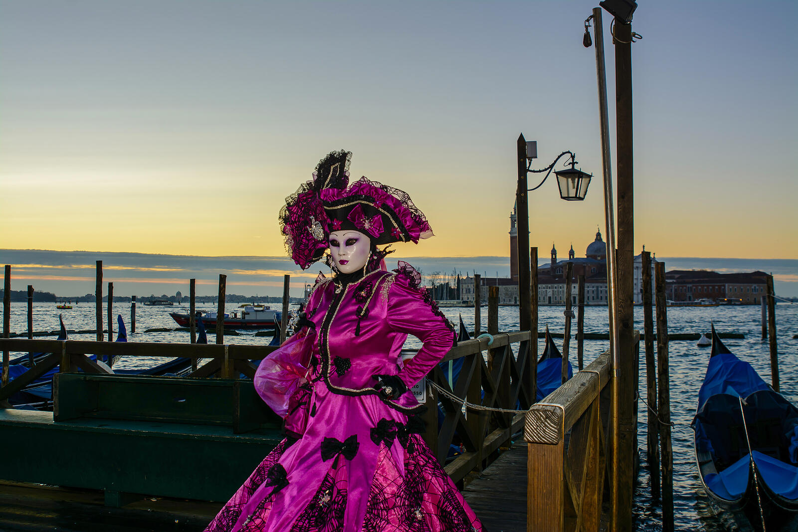 Wallpapers style carnival in venice Venetian costume on the desktop
